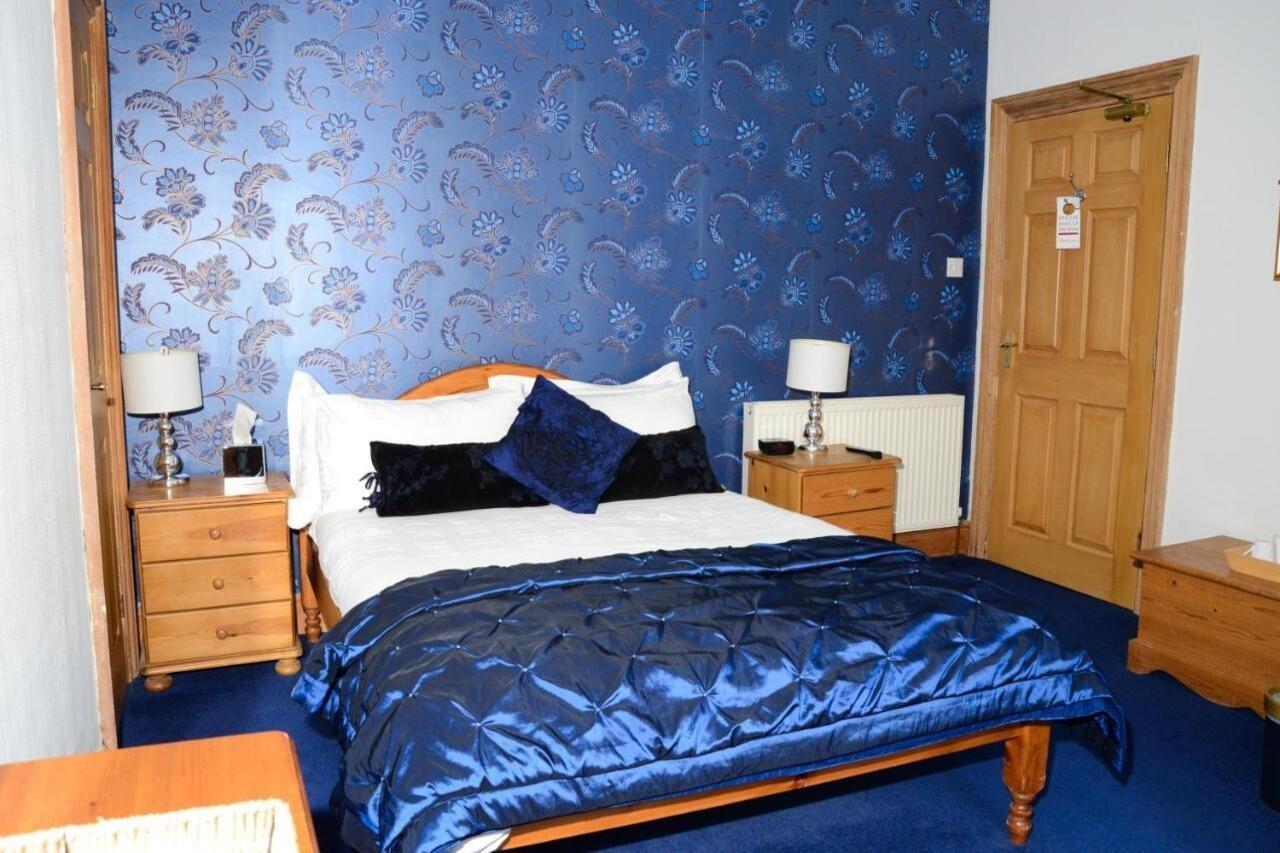 فندق Pinewood House ويتبي المظهر الخارجي الصورة