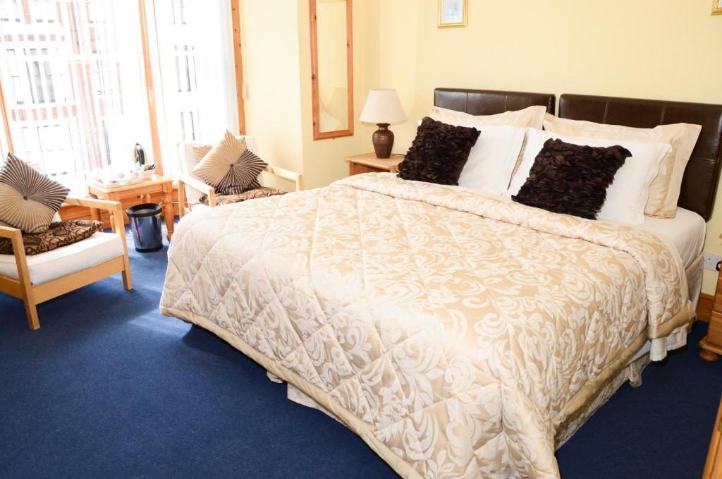 فندق Pinewood House ويتبي المظهر الخارجي الصورة
