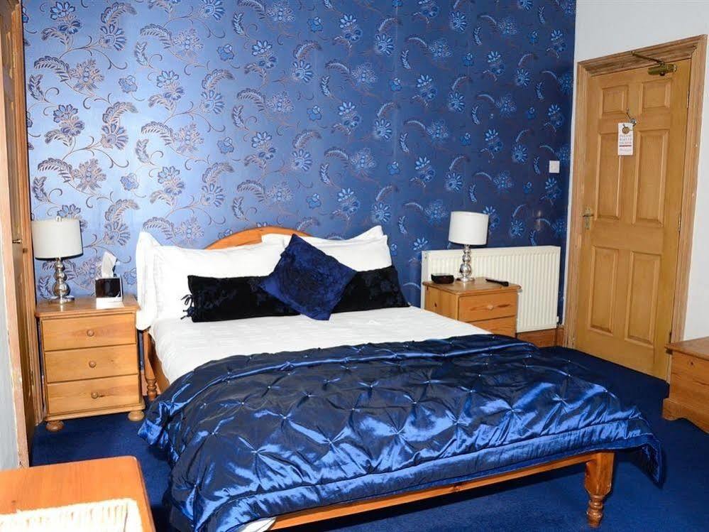 فندق Pinewood House ويتبي المظهر الخارجي الصورة